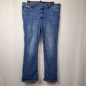 Maurices Size 16 short Mid-Rise Bootcut Mjeans